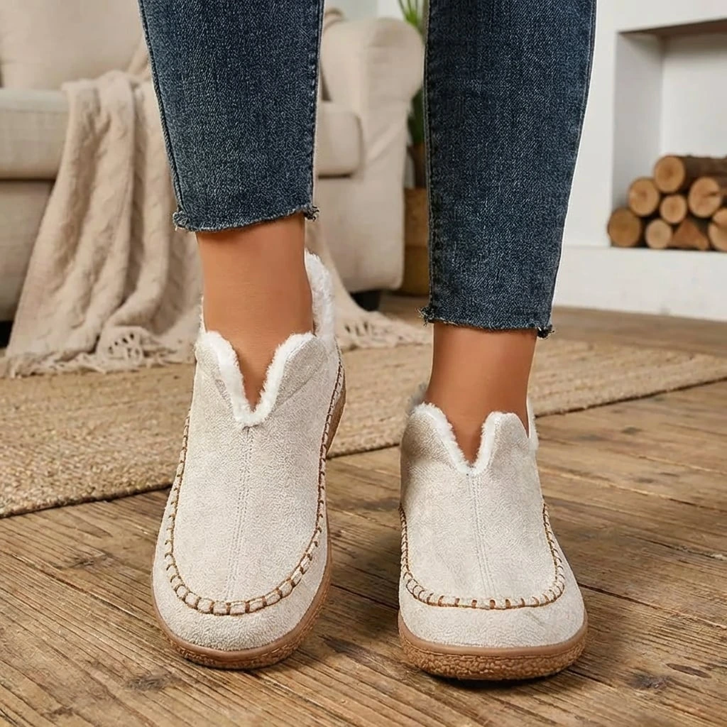Women's Faux Fur Trimmed Slip-On Slippers